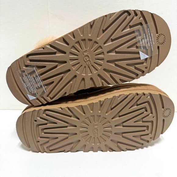 *NEW* Ugg Chillapeak Boots - Picture 12 of 16